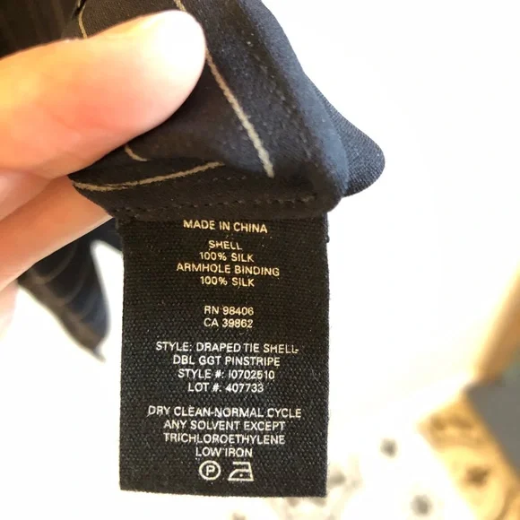 Theory pin stripe sleeveless dress shirt - Picture 5 of 6